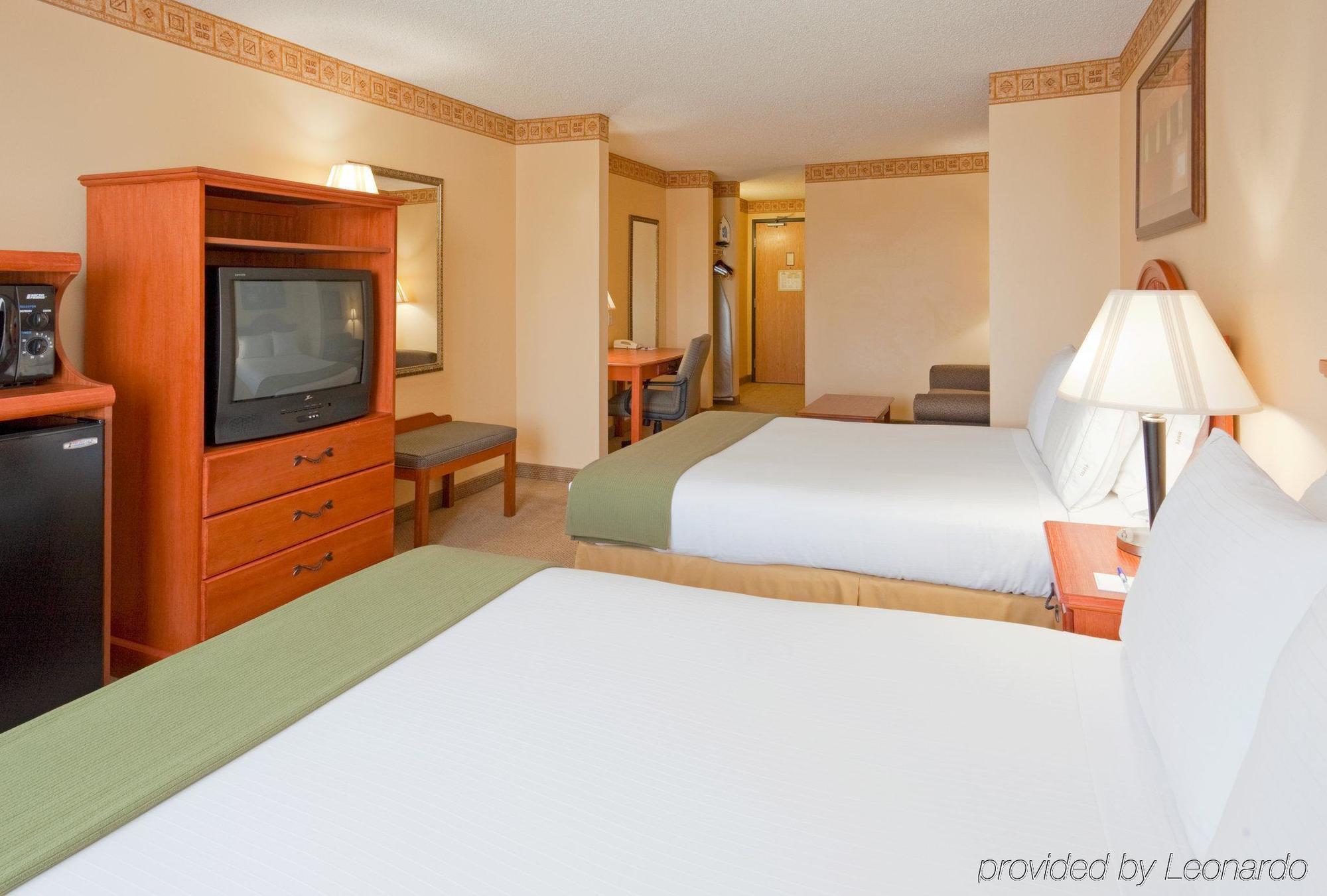 Holiday Inn Express Hotel & Suites Livermore By Ihg Habitación foto